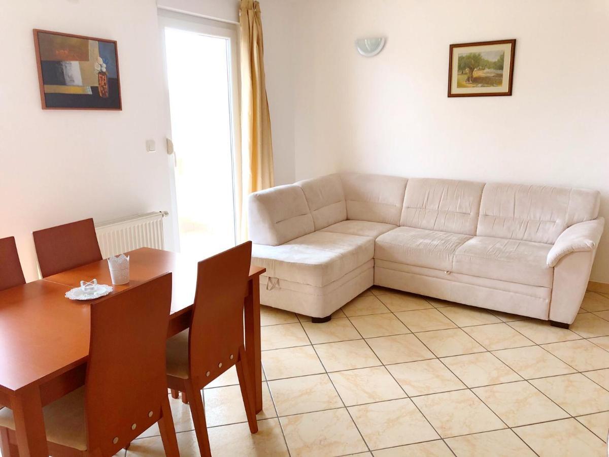 Vila Anica Barbat na Rabu Kültér fotó